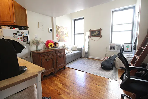 Rented by Luxor Homes & Investment Realty | media 1