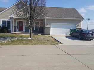 202 Runway Dr, Saint Clair, MO 63077