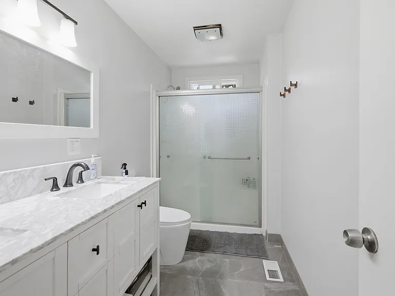 1341 High St — Photo 2