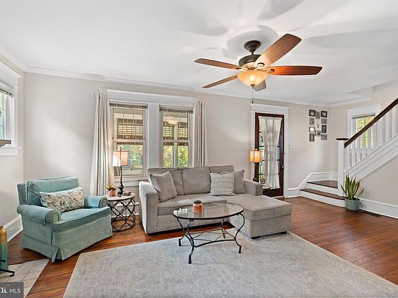 4th image of 244 E Madison Ave