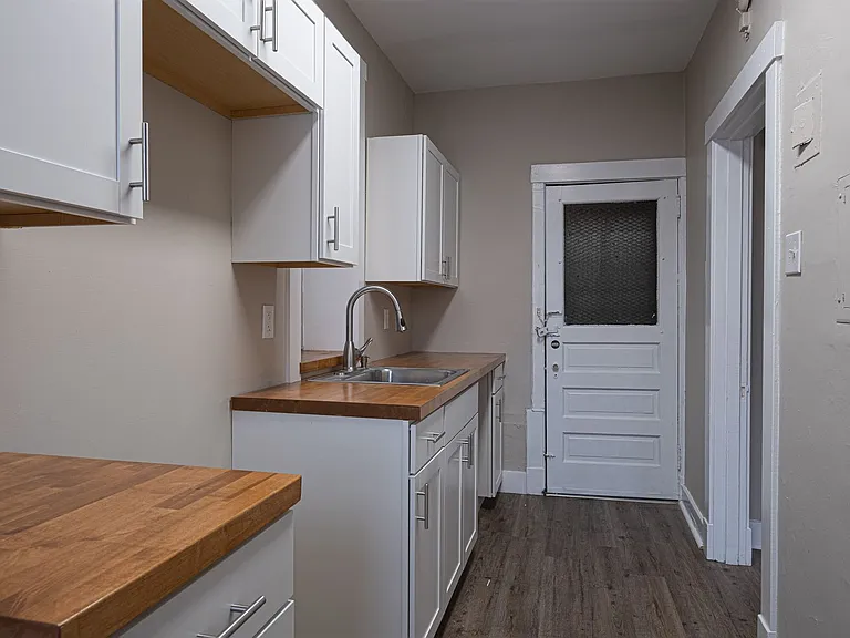 4828 Liberty Ave. — Photo 19