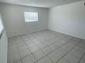 6034 SW 37th St, Hollywood, FL