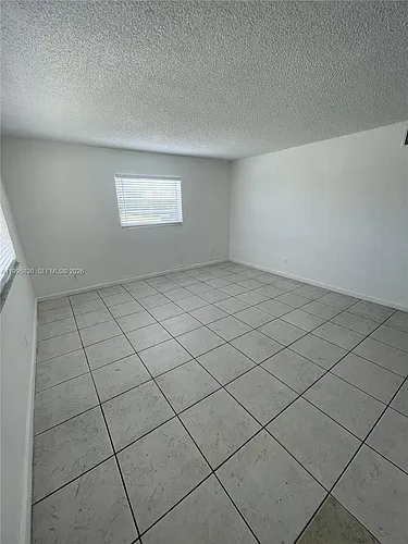 6034 SW 37th St #7 Photo 1