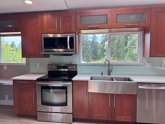 3rd image of 5604 NE Salmon Creek St