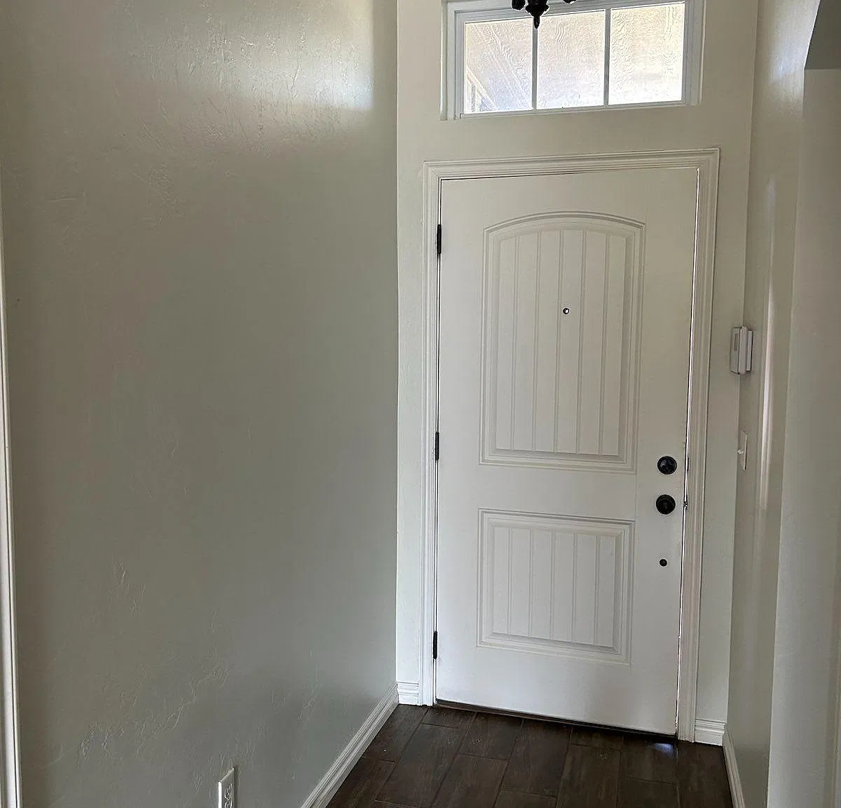 3 bed, 1619 sqft, $1,700 — Photo 2