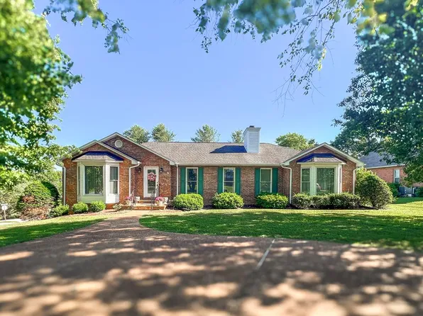 985 Walton Trl, Cookeville, TN 38501