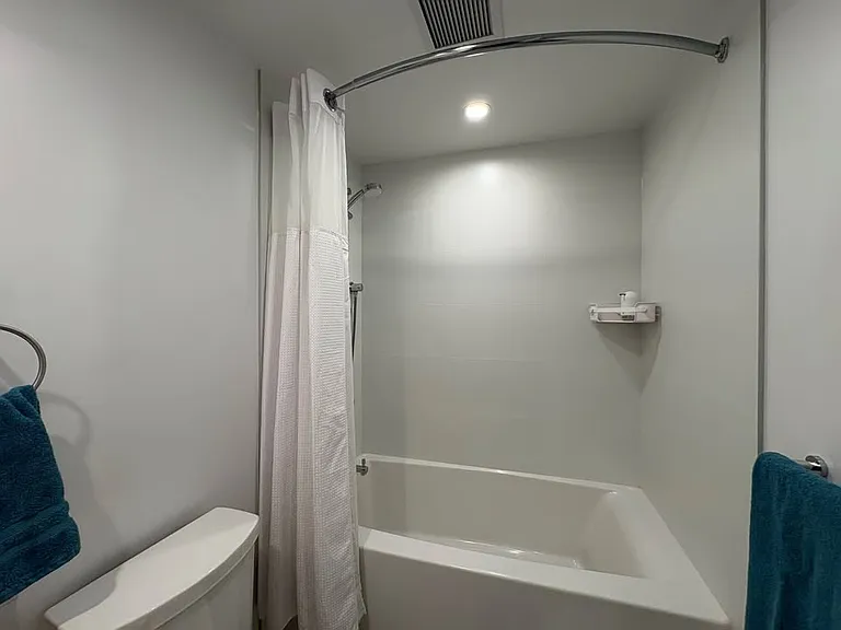 1100 Yates St #611 — Photo 15