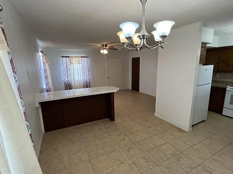310 S Val Verde Rd — Photo 34