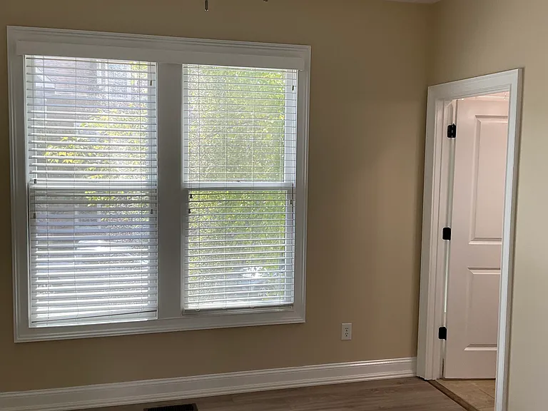913 Wall St — Photo 14