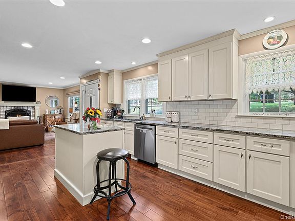 2nd image of 33 Nevins Road