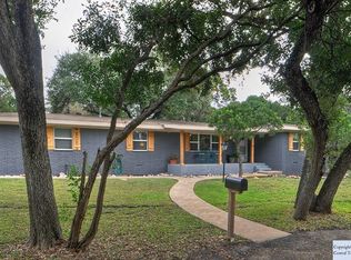 692 Encino Dr, New Braunfels, TX 78130
