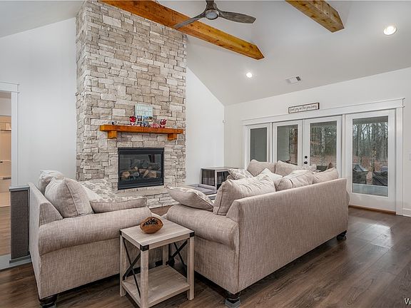 5th image of 14858 Edgewater Dr