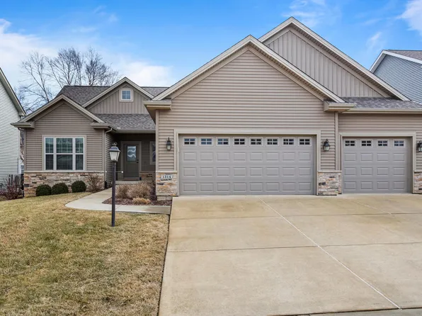 1314 Brookhaven Dr, Mahomet, IL 61853