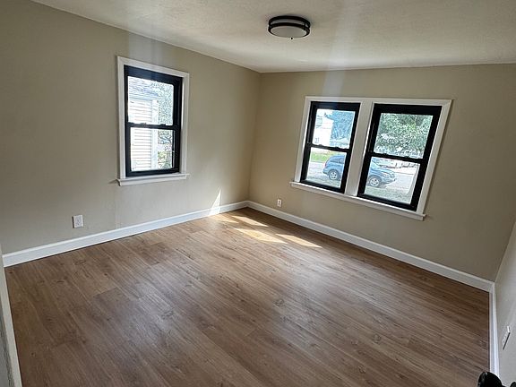 3rd image of 7645 Fleta St
