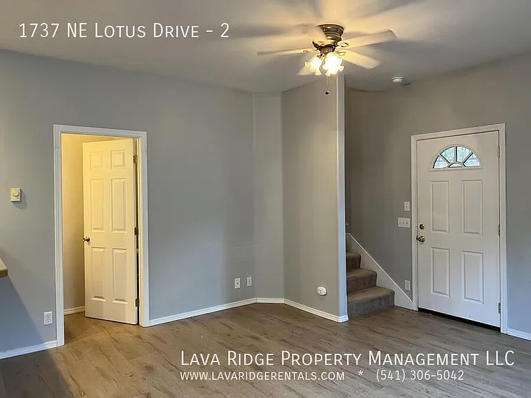 1737 NE Lotus Dr #2 — Photo 9