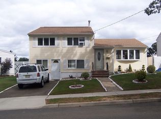 42 Haven Terracve, Parlin, NJ 08859