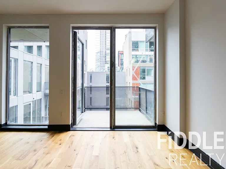 42-22 27th St #708 — Photo 7