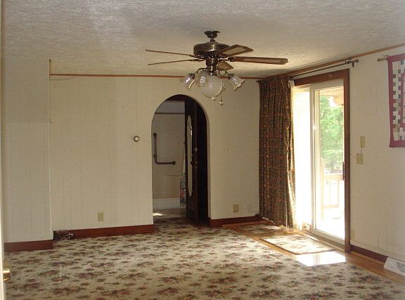 5th image of 1260 Park Ave E