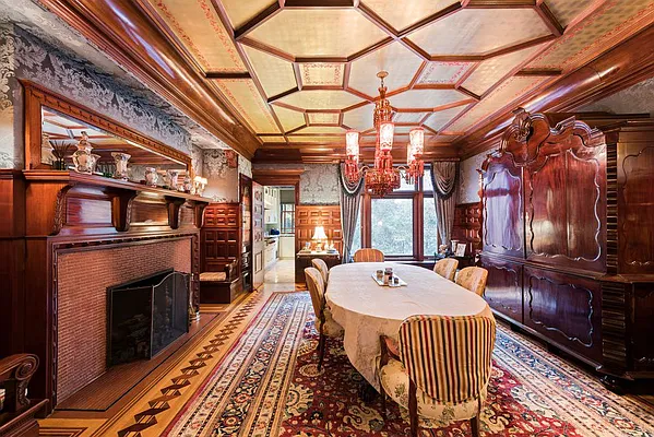 Sold by Nest Seekers International | media 21