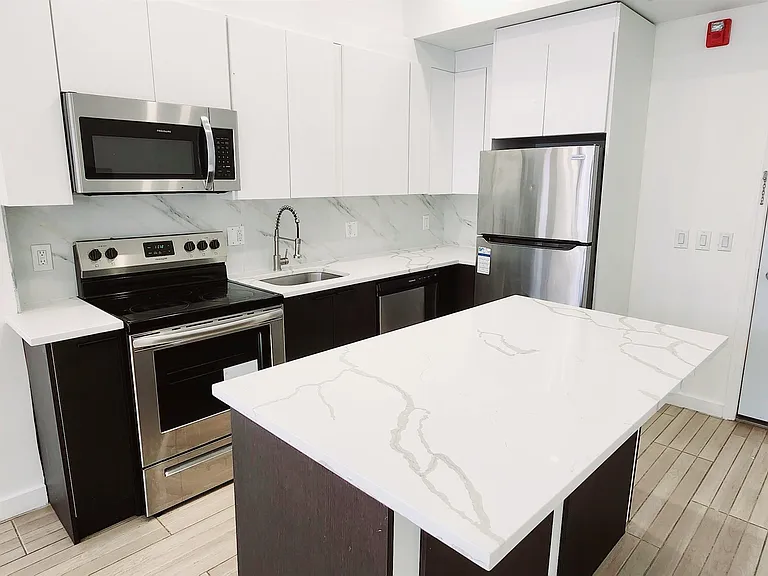 30 Howe Ave #301 — Photo 5
