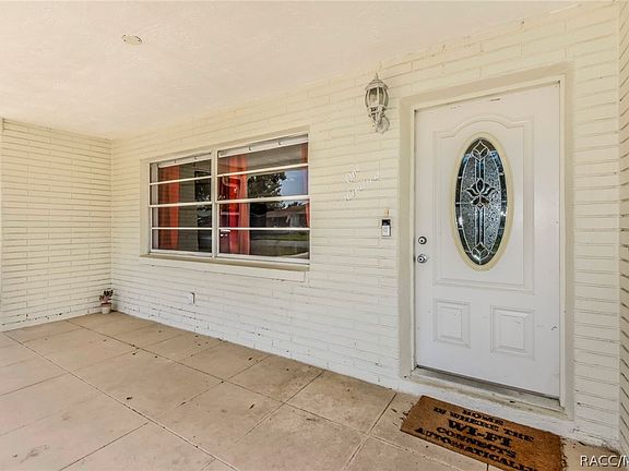 4th image of 100 S Jeffery St