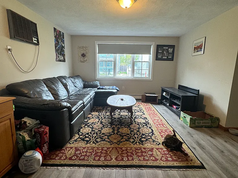17 Adamson St #3 — Photo 1