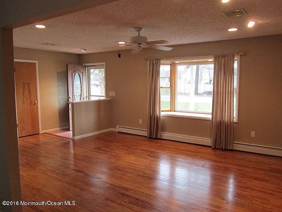 5th image of 451 Northampton Blvd