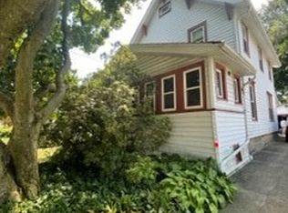 900 Iredell St, Akron, OH 44310