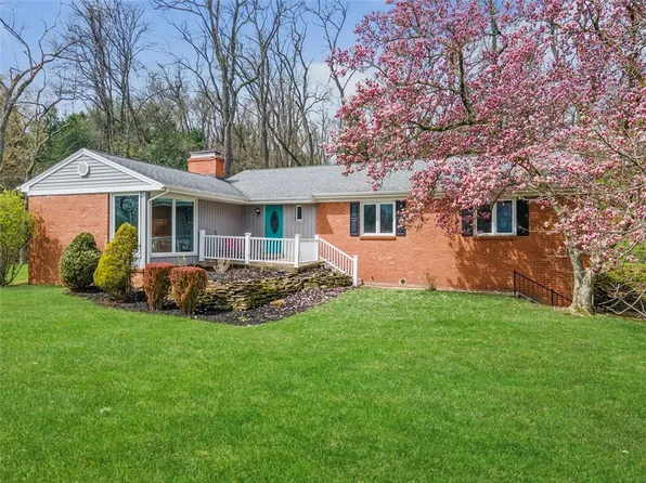 305 Buckingham Rd, Pittsburgh, PA 15215