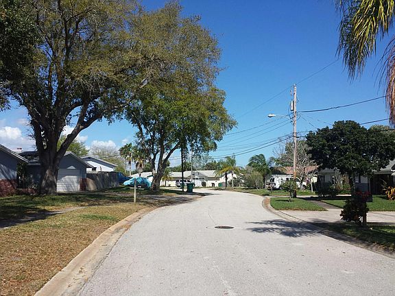 3rd image of 1501 Lime Dr