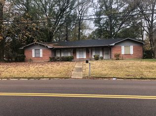 2925 Suncrest Dr, Jackson, MS 39212