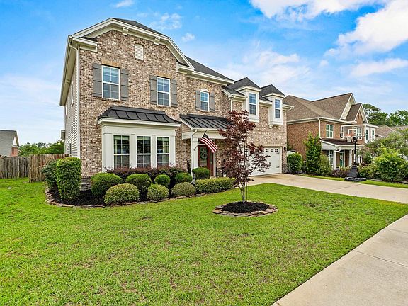 5th image of 617 River Falls Ln