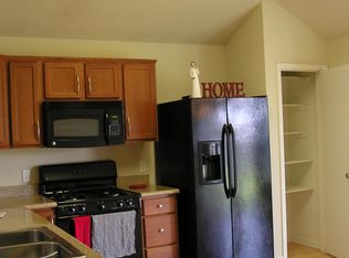 1040 Crested Point Dr, College Station, TX 77845