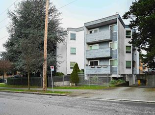 16 Lakewood Dr #406, Vancouver, BC V5L 4L1