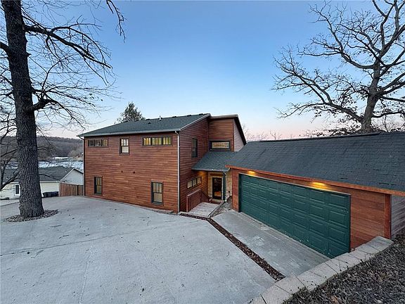 3rd image of 32945 Green Hills Rd