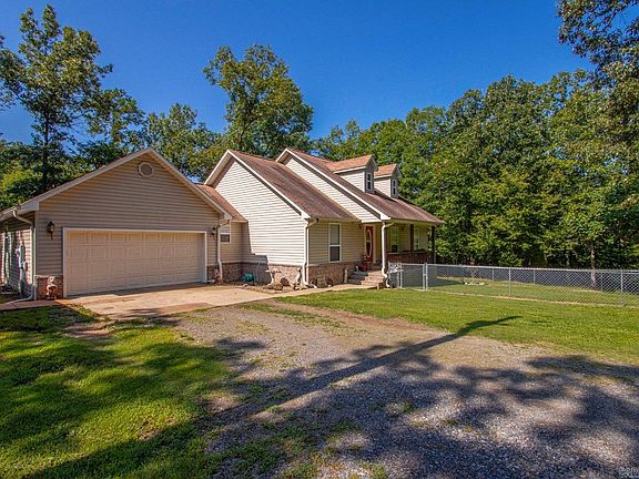 3rd image of 1708 Riverview Dr