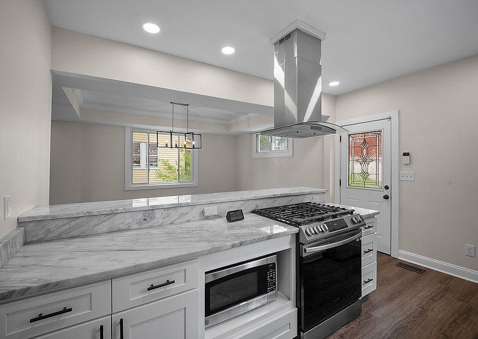 1st image of 1248 Parkway Ave