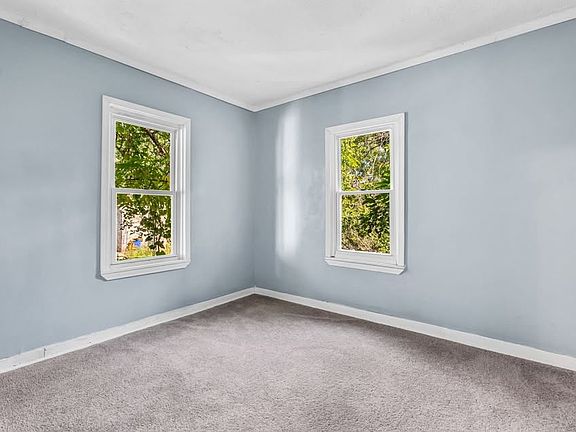 5th image of 864 Bedford Ave