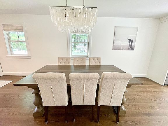 3rd image of 25 Lighthouse Ln