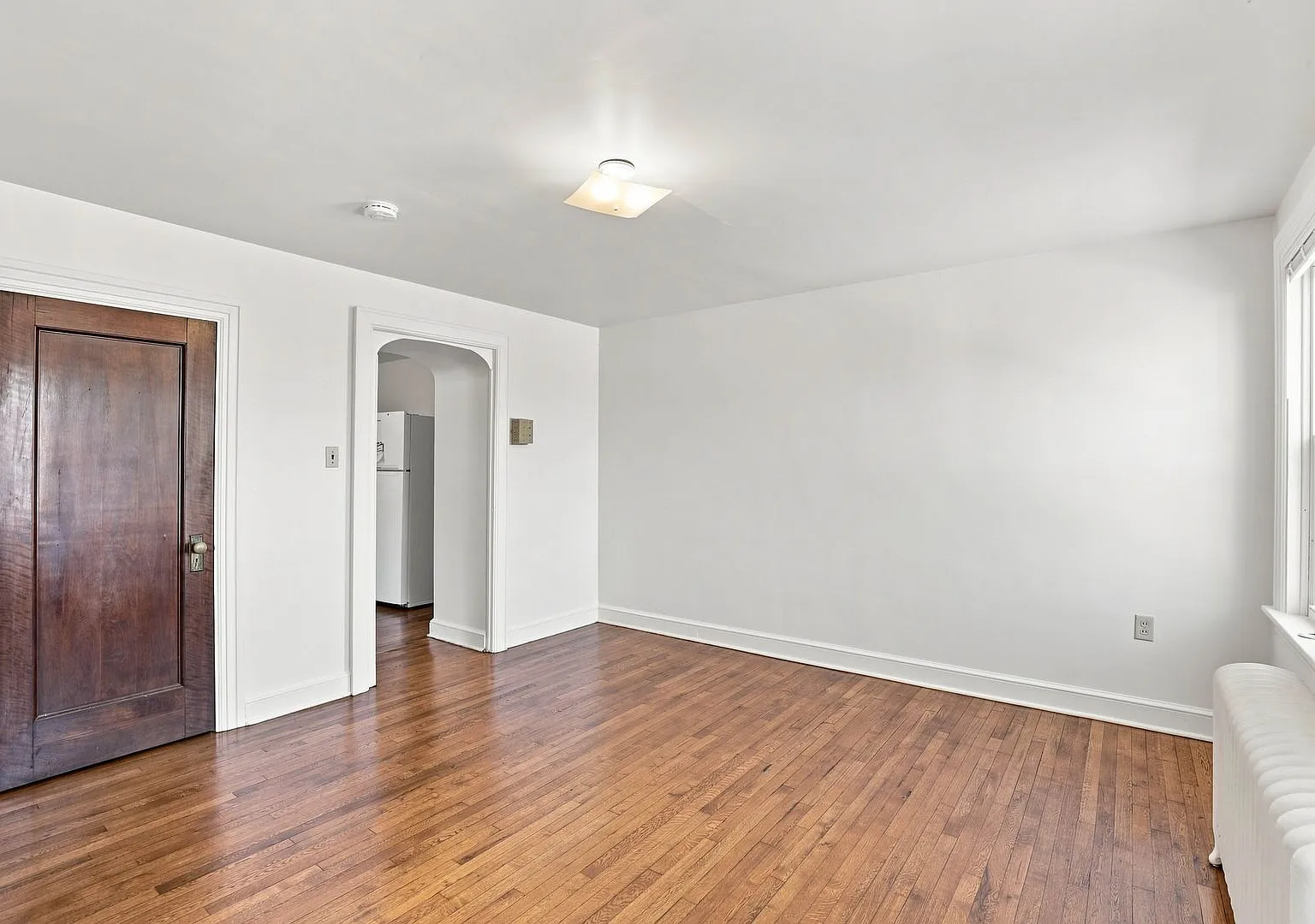 536 E Fulton St — Photo 1