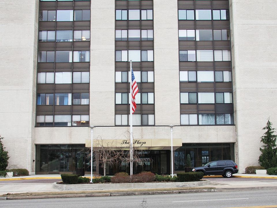 The Plaza @ Fort Lee