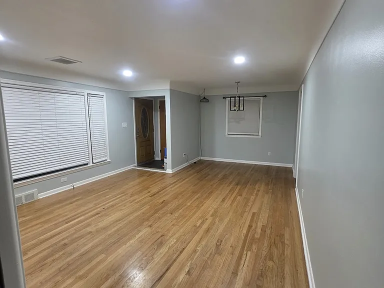 8429 Whitefield St — Photo 7