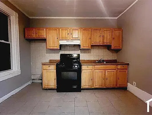 24 Fulton Ave #2