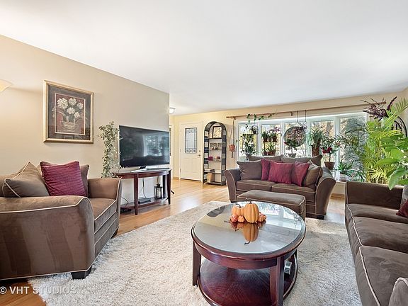5th image of 1324 N Indigo Dr