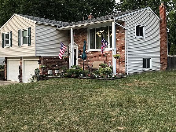 2nd image of 8409 Brentwood Dr
