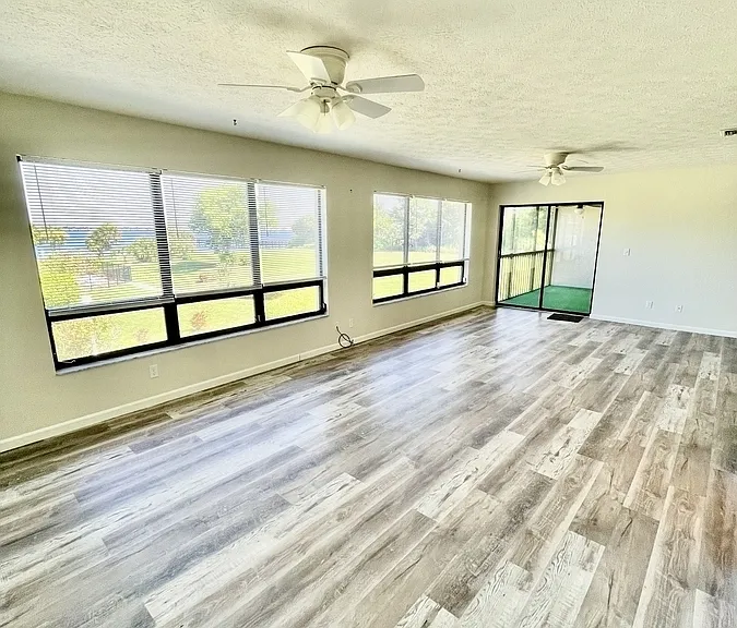12498 Riverside Dr #205 — Photo 6