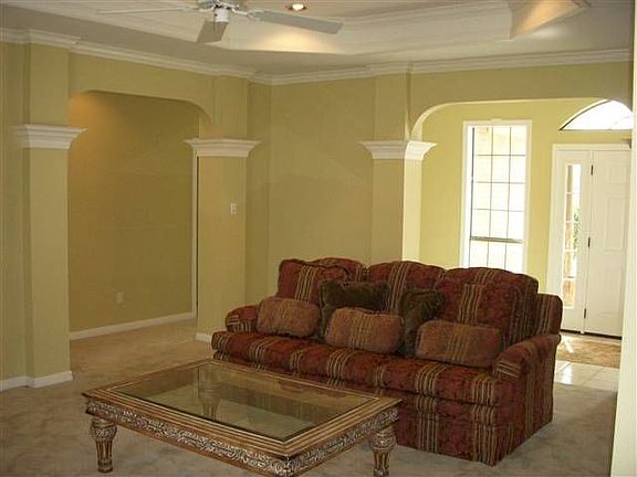 4th image of 5060 Eaheart Cir