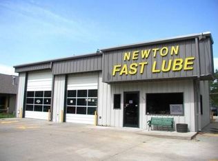 1615 N Main St, Newton, KS 67114