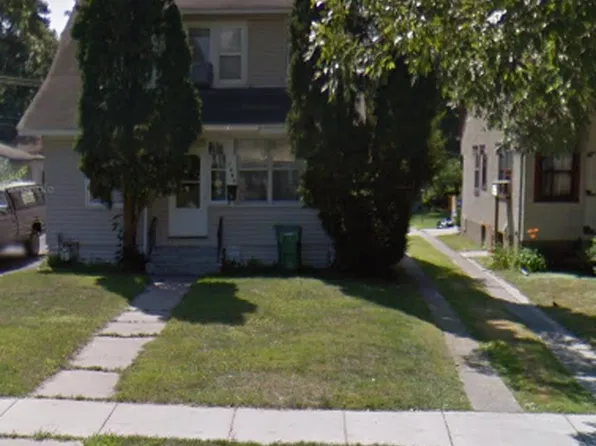 1404 Hewitt Ave, Saint Paul, MN 55104