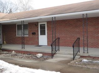 116 E Oak St, Watseka, IL 60970